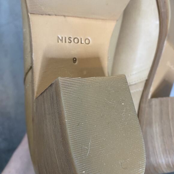 Nisolo Mia Everyday Ankle Bootie Size 9 in Almond - Picture 12 of 13